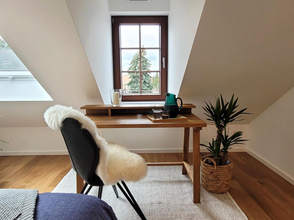 Seezeit - Gemuetliche Ferienwohnung, Tiefgarage, Cospudener Markkleeberg