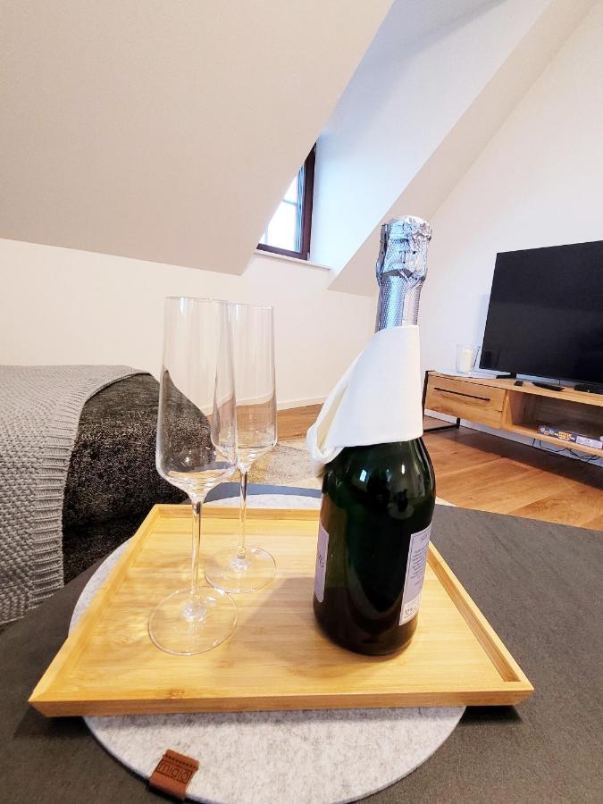 Seezeit - Gemuetliche Ferienwohnung, Tiefgarage, Cospudener Markkleeberg