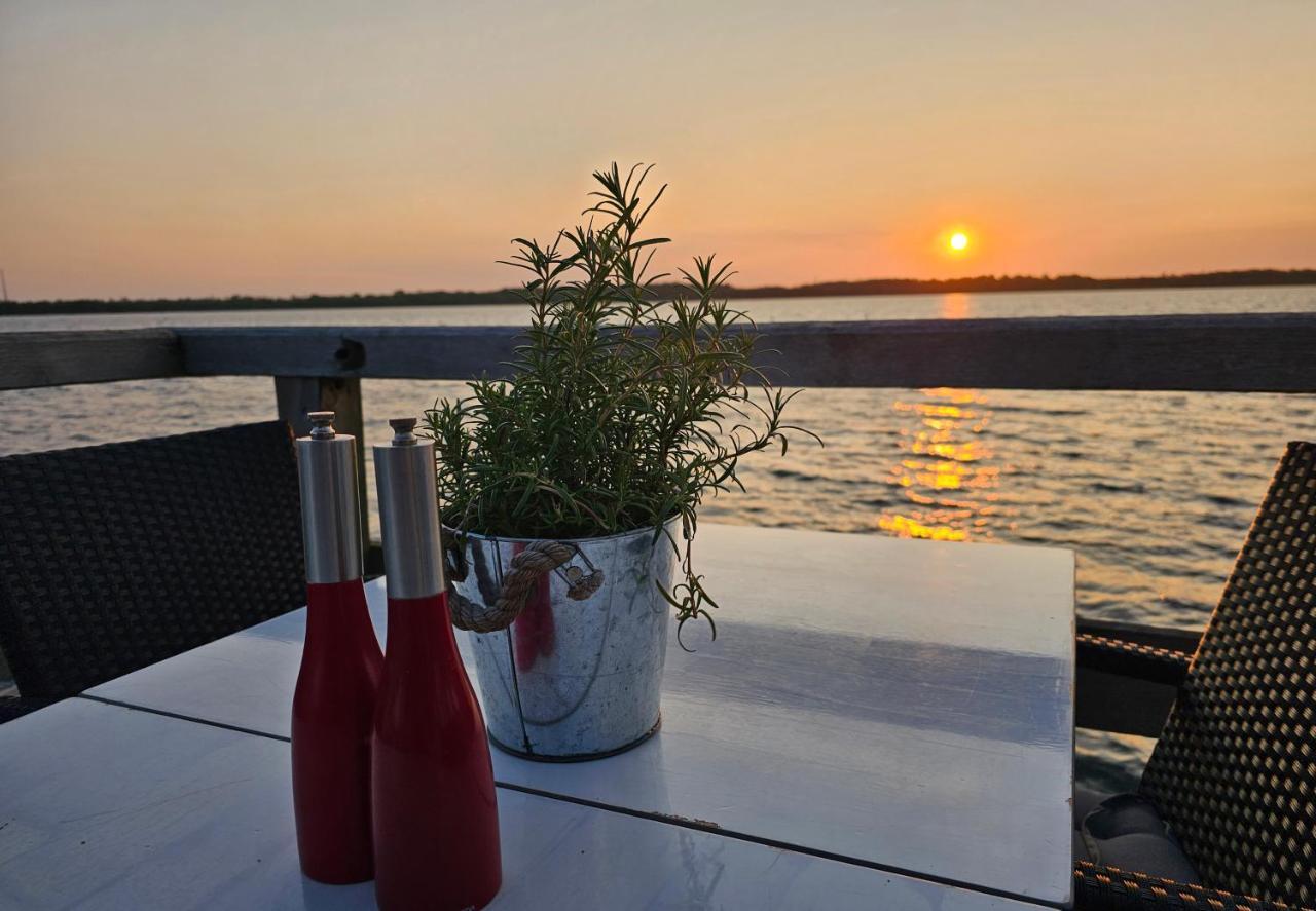 Seezeit - Gemuetliche Ferienwohnung, Tiefgarage, Cospudener * Markkleeberg