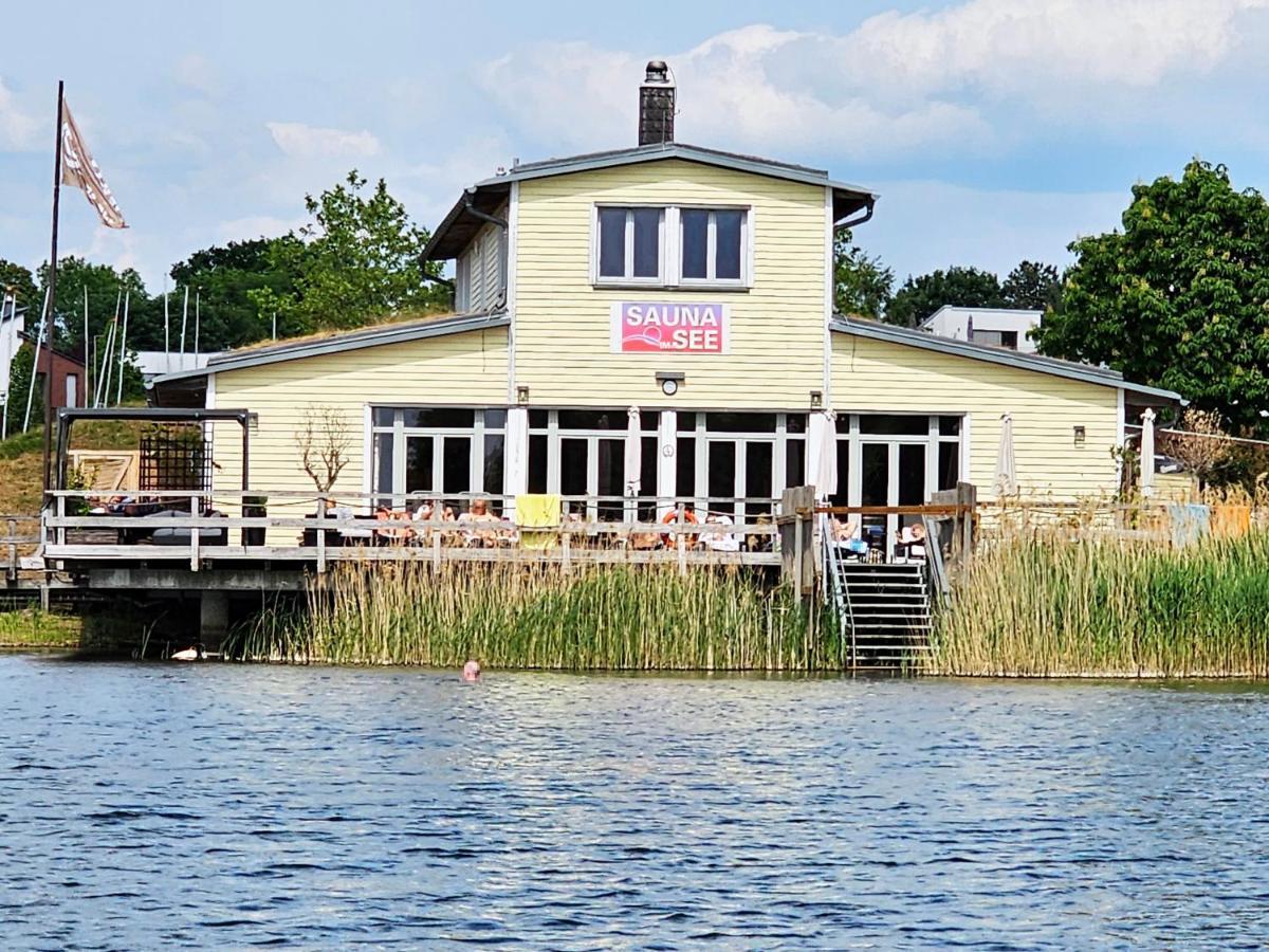 Seezeit - Gemuetliche Ferienwohnung, Tiefgarage, Cospudener *